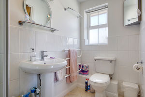 Bedroom One (En-Suite)- click for photo gallery